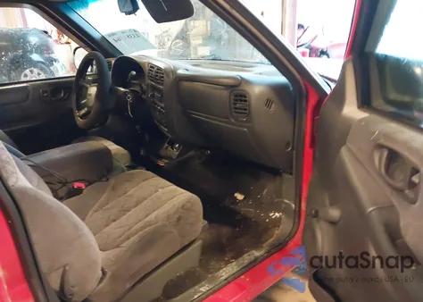 2000 GMC Sonoma Sls z USA, uszkodzony, nr VIN 1GTCS1458YK235703